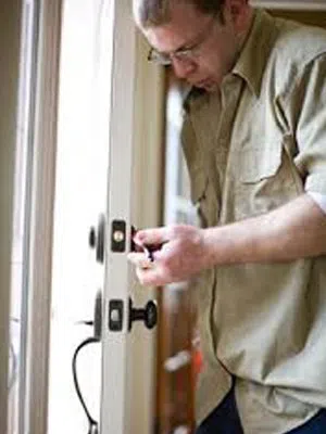 Arlington Affordable Locksmith Arlington, TX 972-810-6760 - lock-opening
